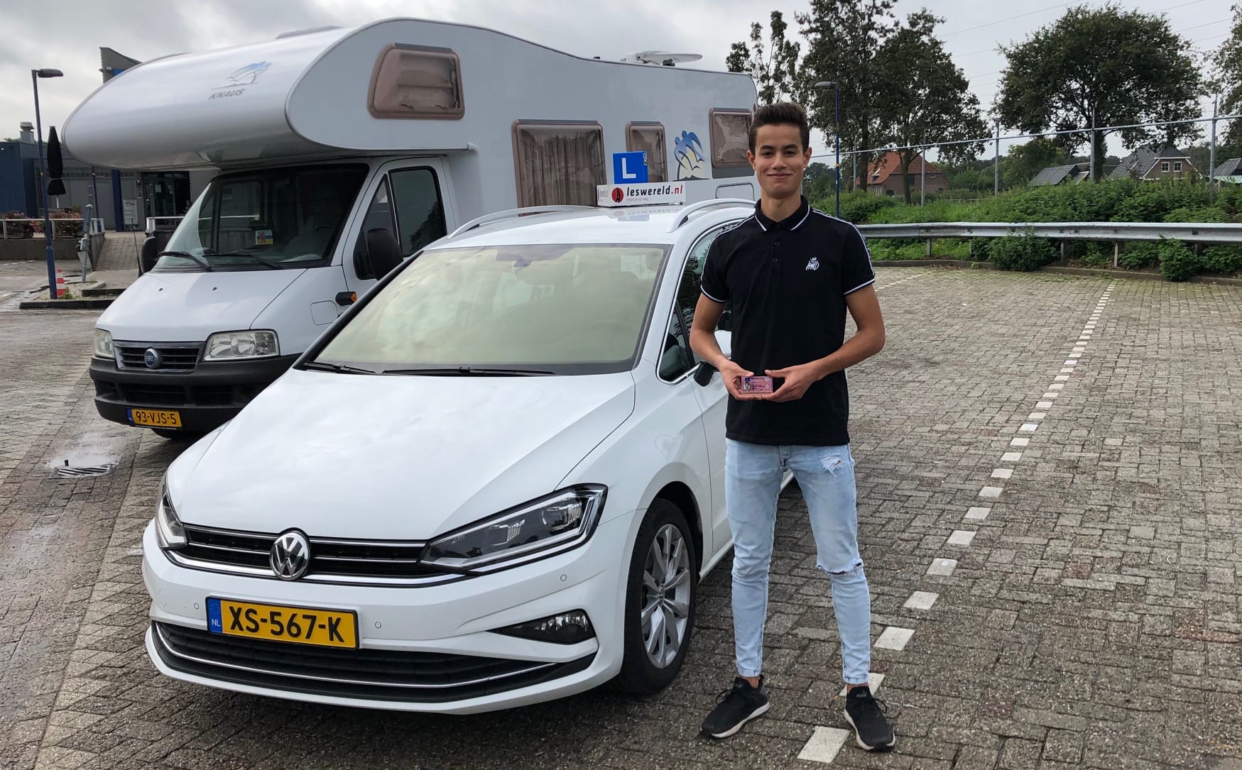 Gijs Portiér is de 1ste keer geslaagd voor zijn rijbewijs