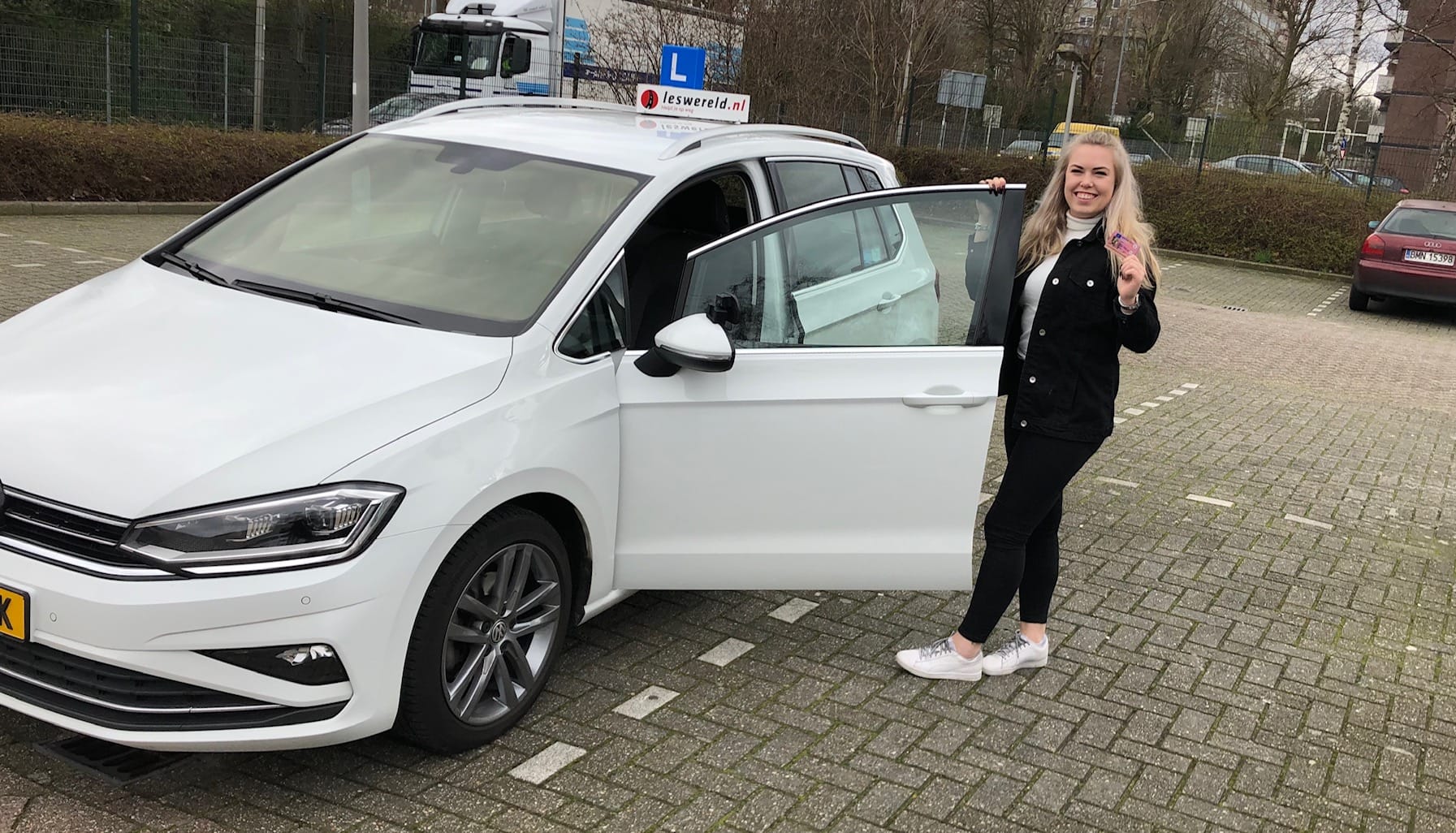 Ook Bernice Jogems is de 1ste keer geslaagd voor haar rijbewijs.